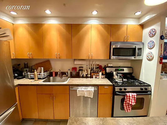 Rented by Corcoran | media 13