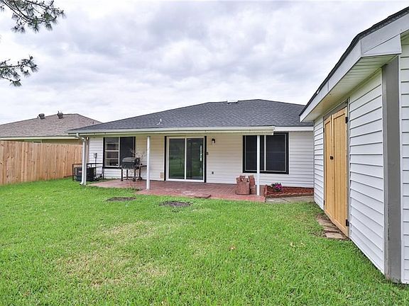 3rd image of 669 Dandelion Dr