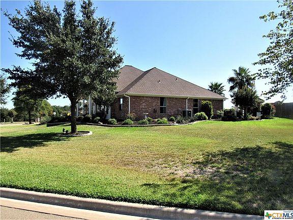 4th image of 1226 Ambrose Dr