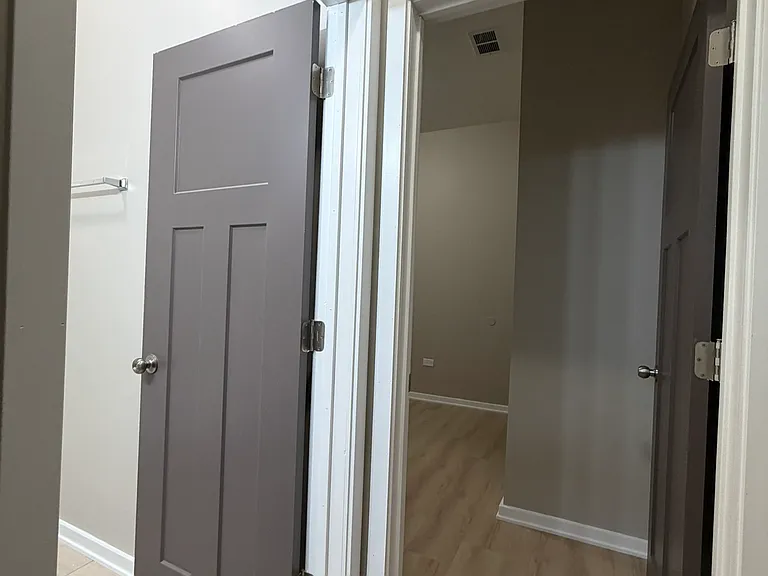 22 N Pulaski Rd #1 — Photo 8