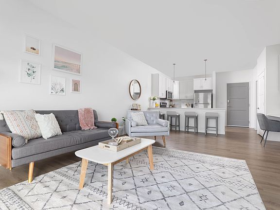 2nd image of 5000 28th Ave S #202