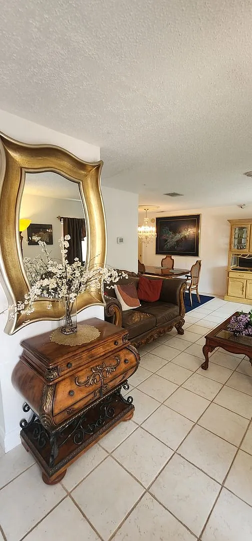 Furnished Beach House — Photo 3