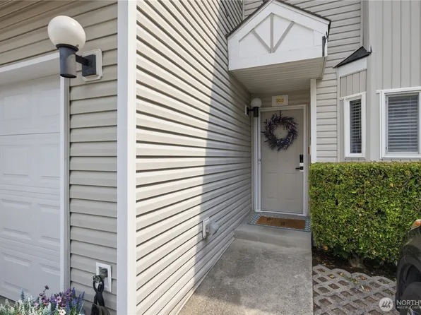459 Queen Avenue NE #303, Renton, WA 98056
