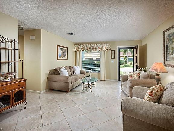 4th image of 1065 Forest Lakes Dr #4B