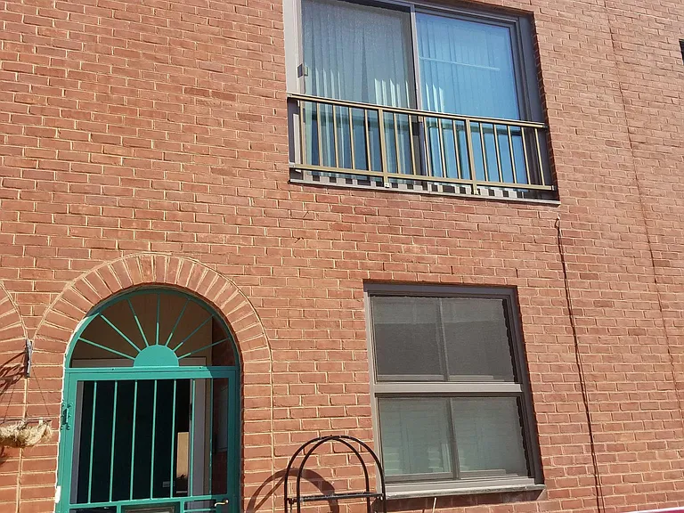 221 Head House Ct — Photo 20
