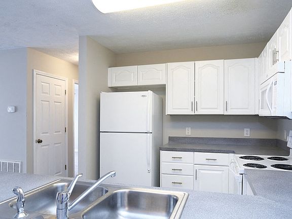 Become a chef in your kitchen at Karen Lake Apartments