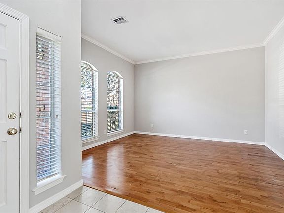 5th image of 417 Pecan Hollow Dr
