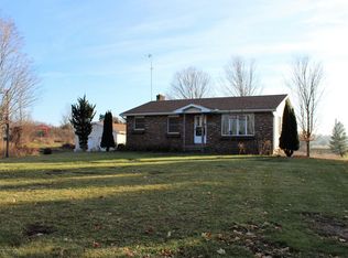5552 Long Hwy, Eaton Rapids, MI 48827