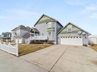 713 Golden Hills Dr, Cheney, WA 99004