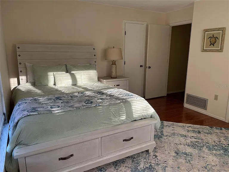 421 Waterside Ln — Photo 30