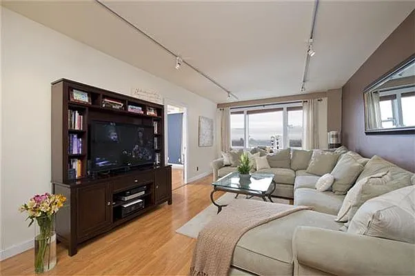 Sold by Argo Residential | media 5