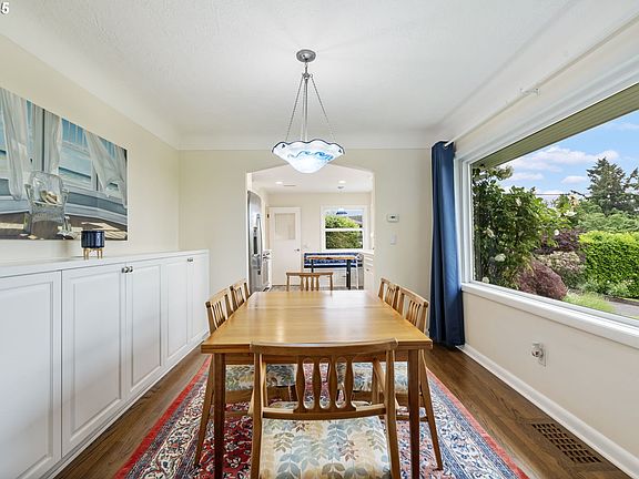 5th image of 6612 Buena Vista Dr