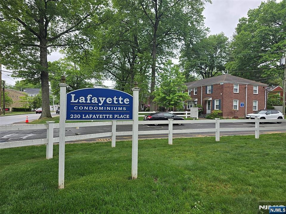 1st image of 230 Lafayette Pl APT 3D