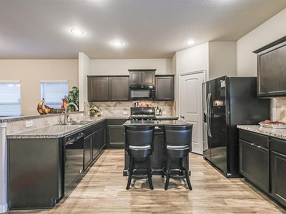 5th image of 3706 Bright Moon Ct
