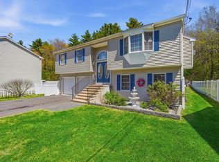179 Cabinet St, Springfield, MA 01129