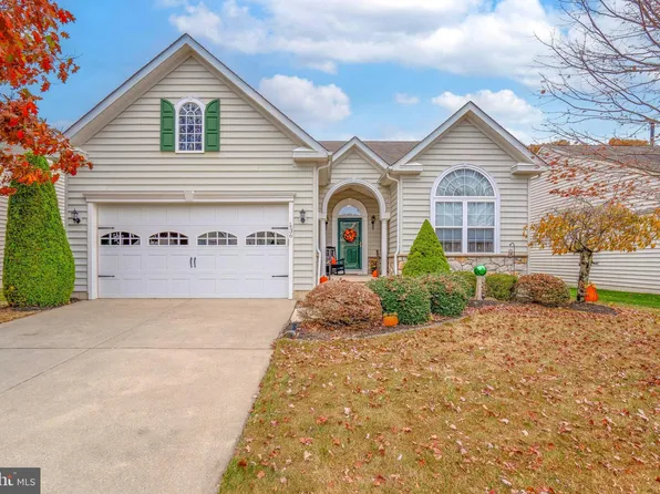 36 Virginia Dr, Atco, NJ 08004