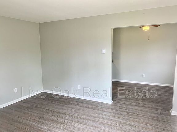 4th image of 316 Woodview Ave
