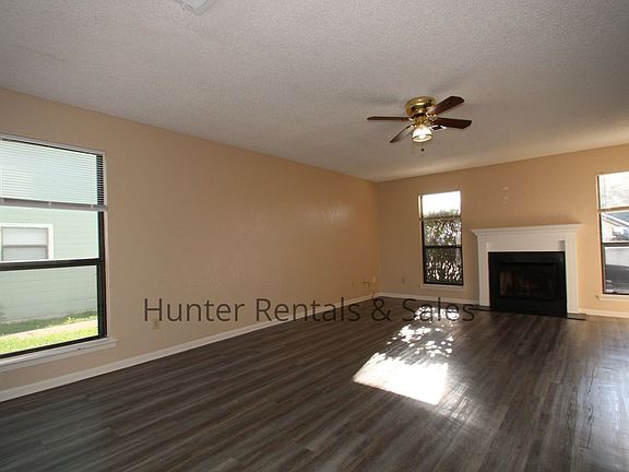 5th image of 2601D Bermuda Dr