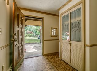 11 Owaissa Rd, Timberlake, OH 44095