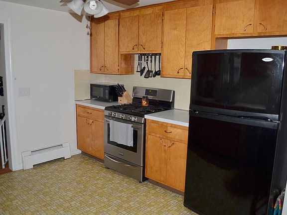 3rd image of 626 Plain St