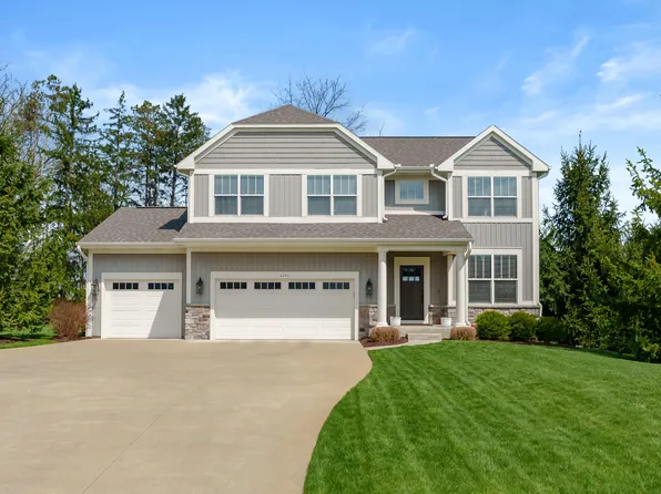 6200 McGillicuddy Ln, Portage, MI 49024