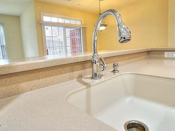 5th image of 317 Sophee Ln
