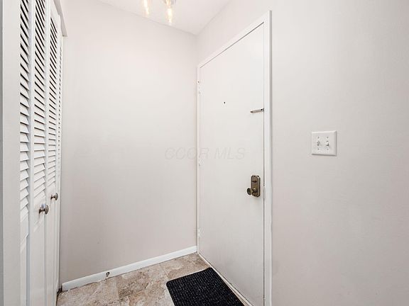 4th image of 2196 Hedgerow Rd #2196C
