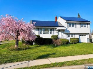477 Chestnut Ave, South Hackensack, NJ 07606