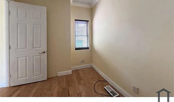 2338 Cross St — Photo 3