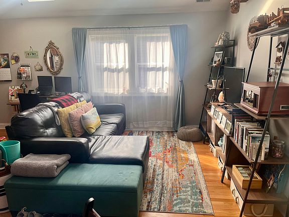 2nd image of 4503 N Karlov Ave #2