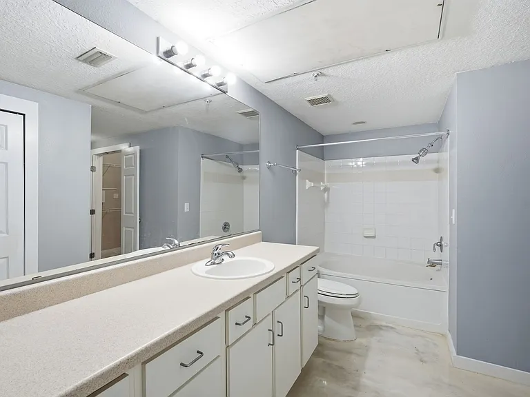 1810 E Palm Ave #1113 — Photo 16