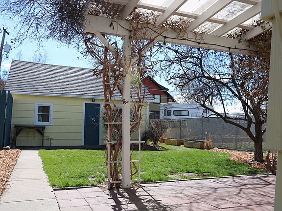 4th image of 223 Fairview Ave