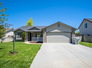 3415 Manchester Dr, Caldwell, ID 83605