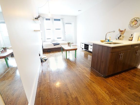4th image of 70 Kosciuszko St APT 3E