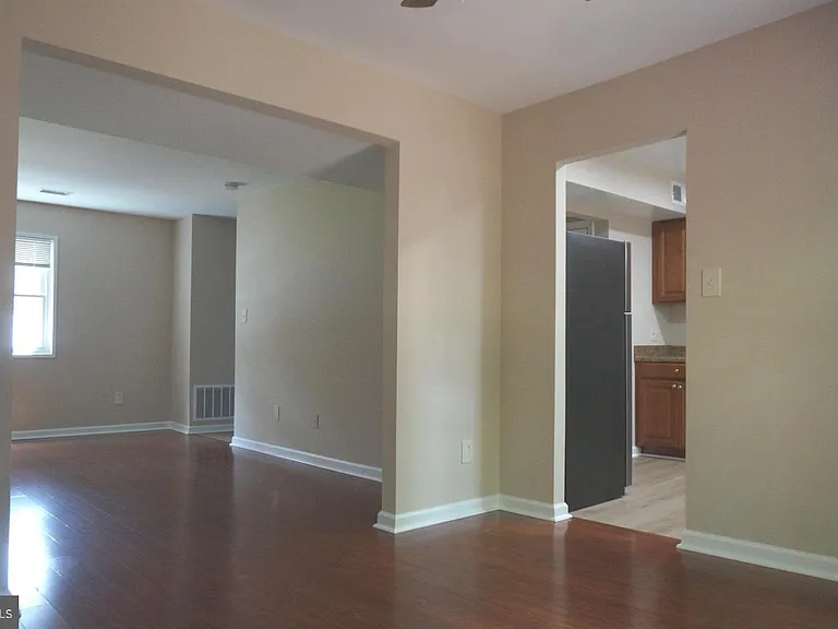 5104 Arrit Ct — Photo 7