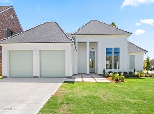 607 Ember Grove Xing, Lafayette, LA 70508