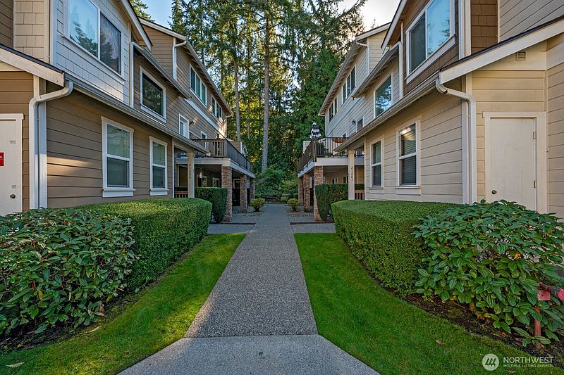 2nd image of 21615 11th Drive SE