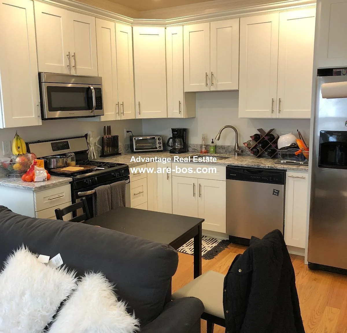 3 bed, 1.5 bath, $3,900 — Photo 2