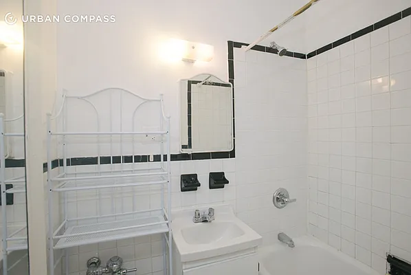 Rented by Compass | media 25