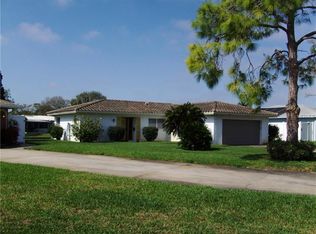 9718 1st St N, Saint Petersburg, FL 33702