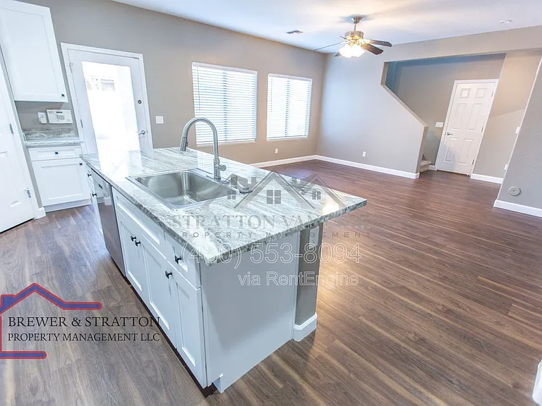 5816 W Gwen St — Photo 15