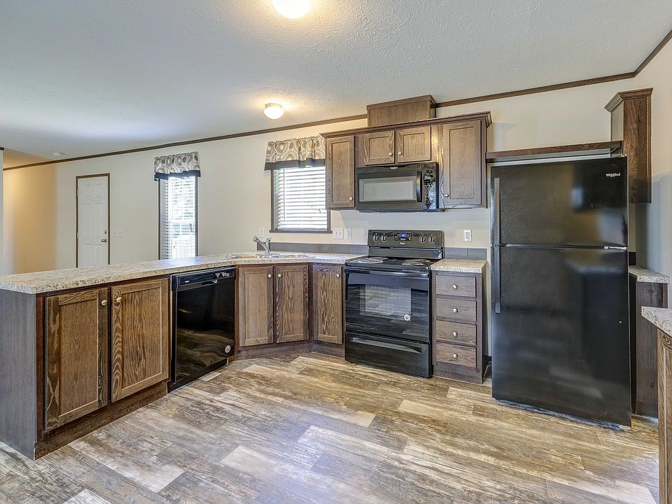 2nd image of 315 W Gordon Pike #32