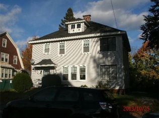 14 Henderson Ave, Worcester, MA 01603