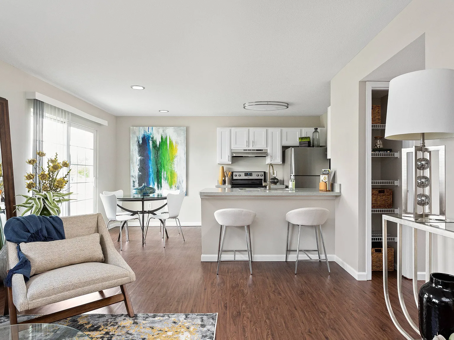 Schirm Farms Apartments — Photo 2
