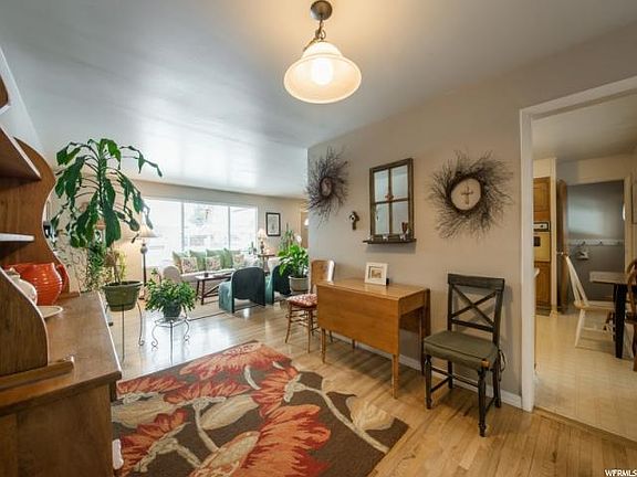 5th image of 2936 S Ida Cir