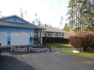 1715 NW Saenz Ln, Bremerton, WA 98311