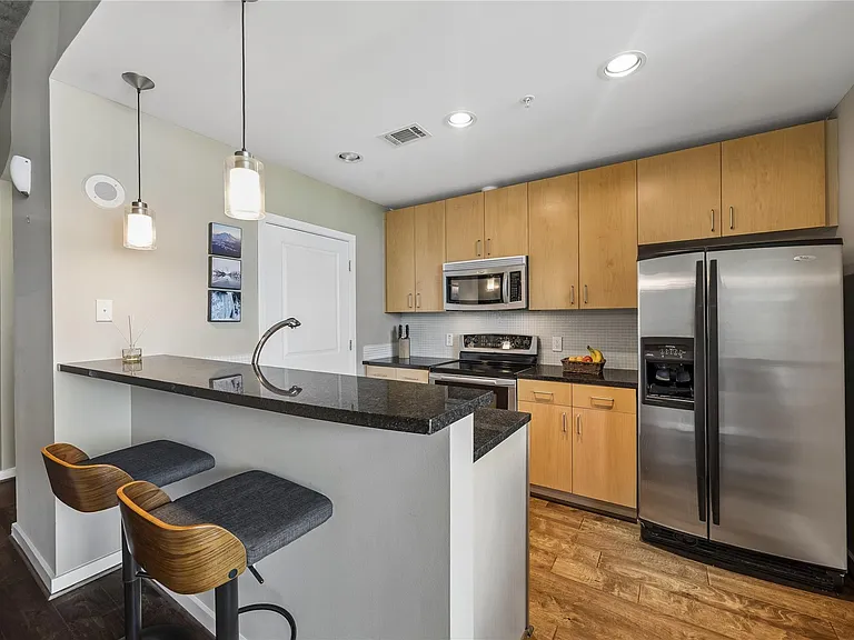 5925 Almeda Rd #11011 — Photo 11