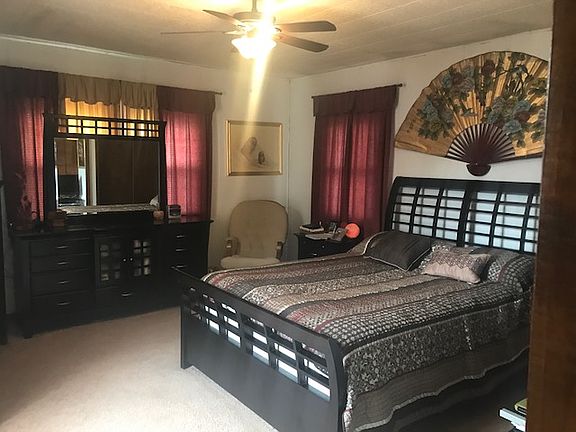 3rd image of 4018 Tholozan Ave