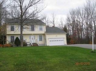19 Williams St, Fairfield, ME 04937