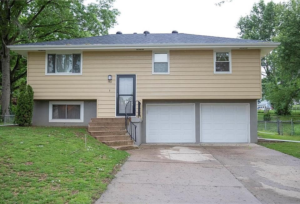 1st image of 170 Lee Dr
